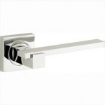 Deurkruk Pierra vierkant rozet glans nikkel